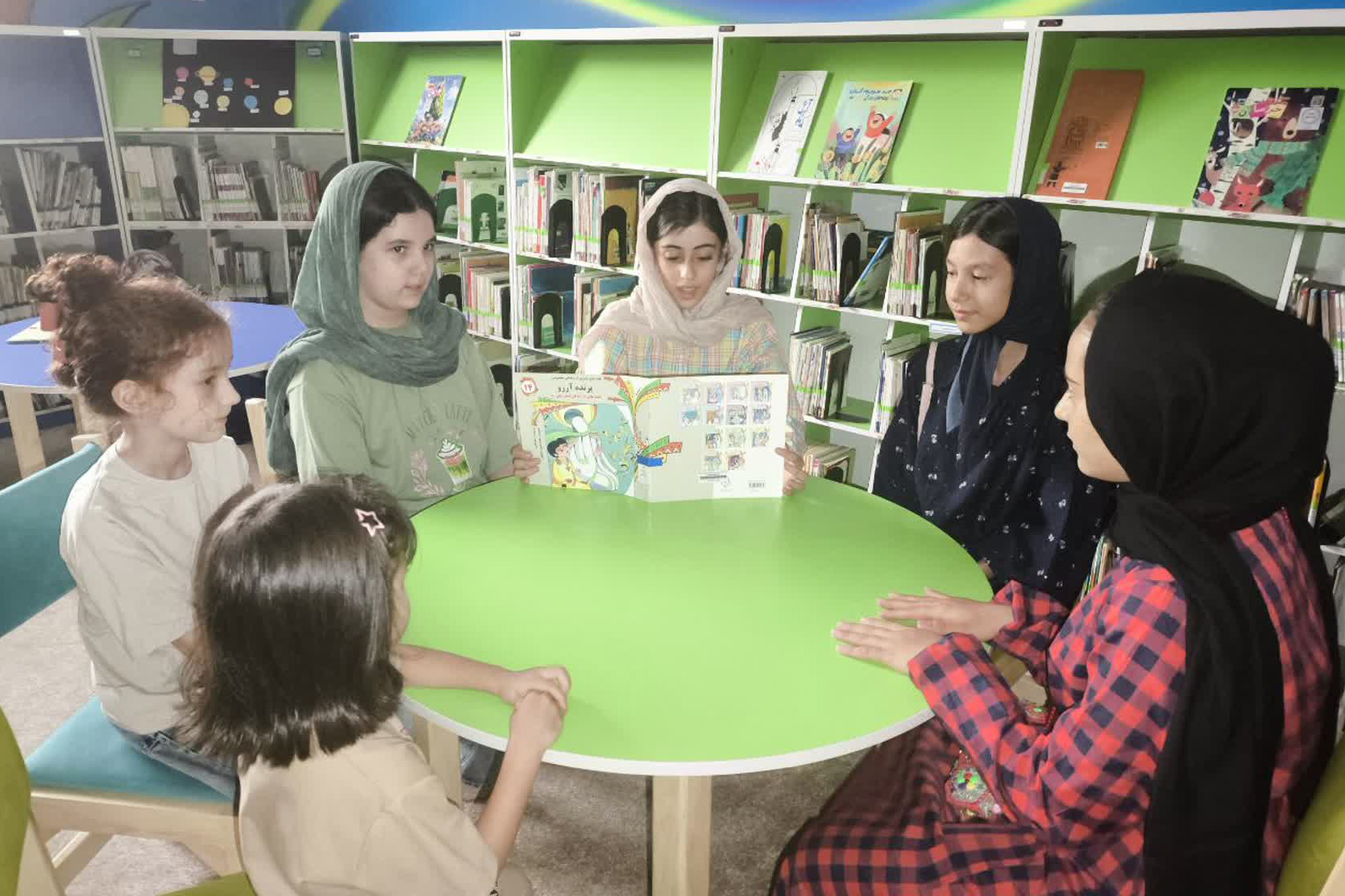 اجرای برنامه‌های فرهنگی و آموزشی در کتابخانه استاد دهگان اراک