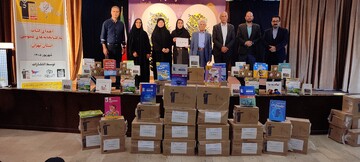 اهدای ۱۸۲۰۰ جلد کتاب به کتابخانه‌های عمومی استان تهران با مشارکت بنیاد قلمچی