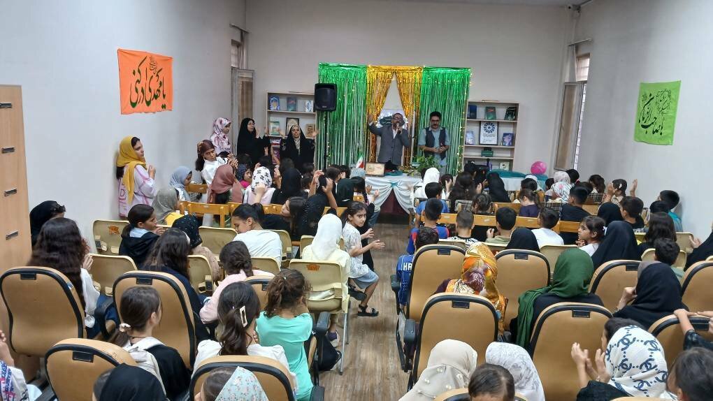 ترویج فرهنگ انتظار در کتابخانه عمومی قلم نظرآباد