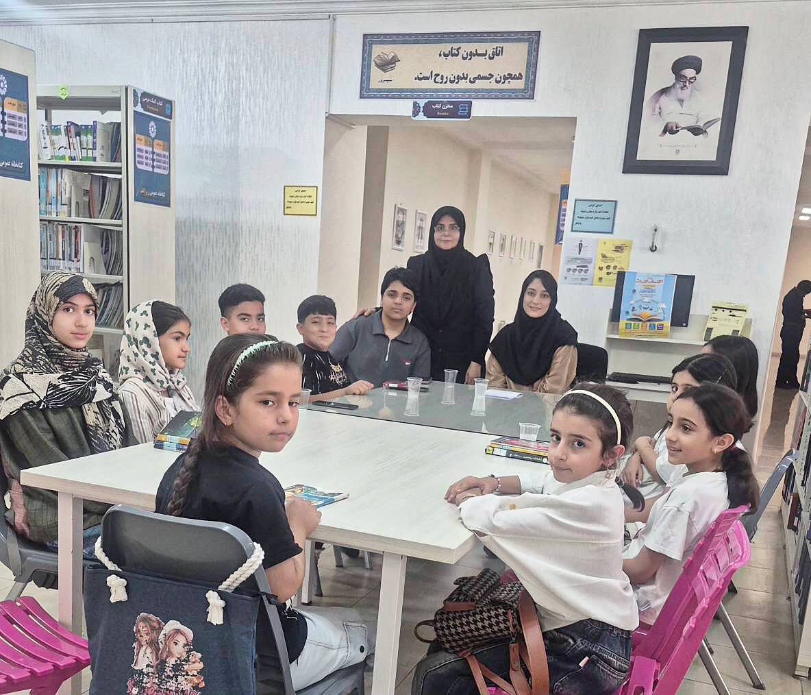 تداوم طرح «آفتاب کتاب» در شهرستانهای بوکان، پلدشت، تکاب، شاهین دژ، شوط و نقده