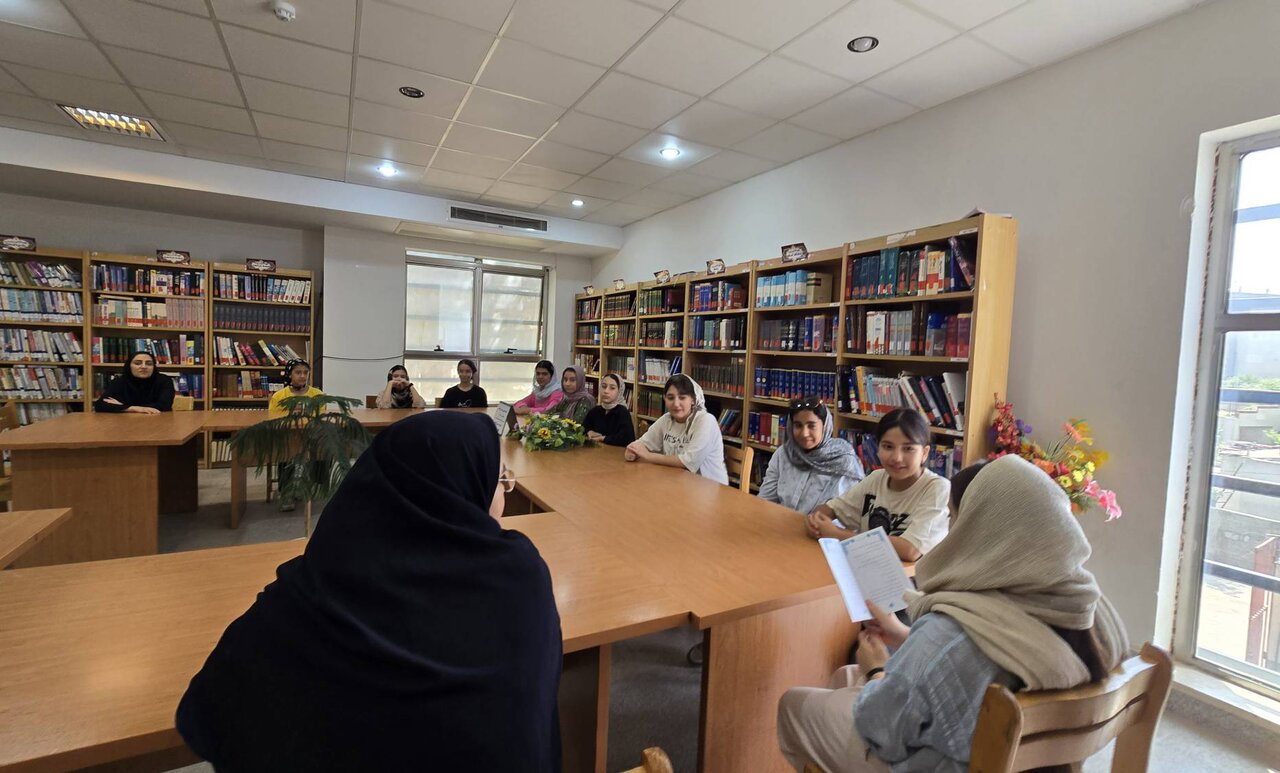 «هیچ‌کس به من نگفت…»؛ روایتی از دل‌های منتظر نوجوانان در کتابخانه شهید بهشتی آشخانه