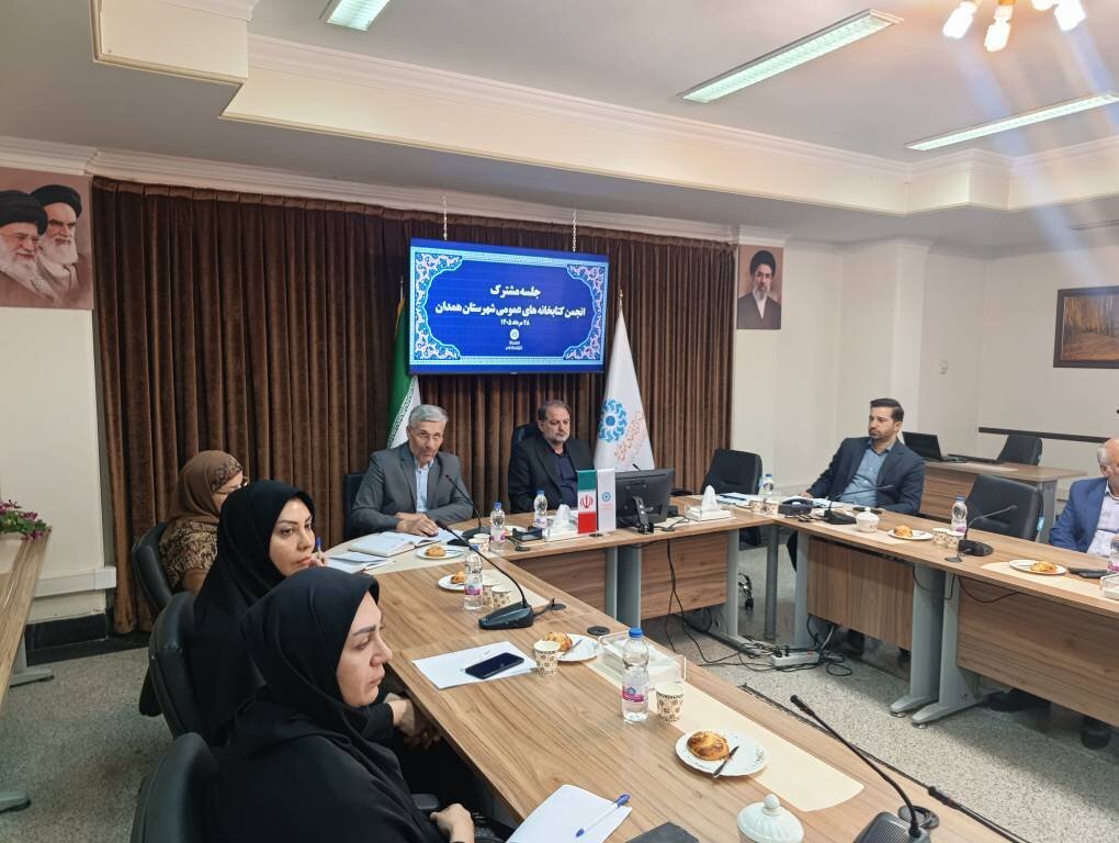 کتابخوانی، سلاحی مؤثر در برابر توطئههای دشمن