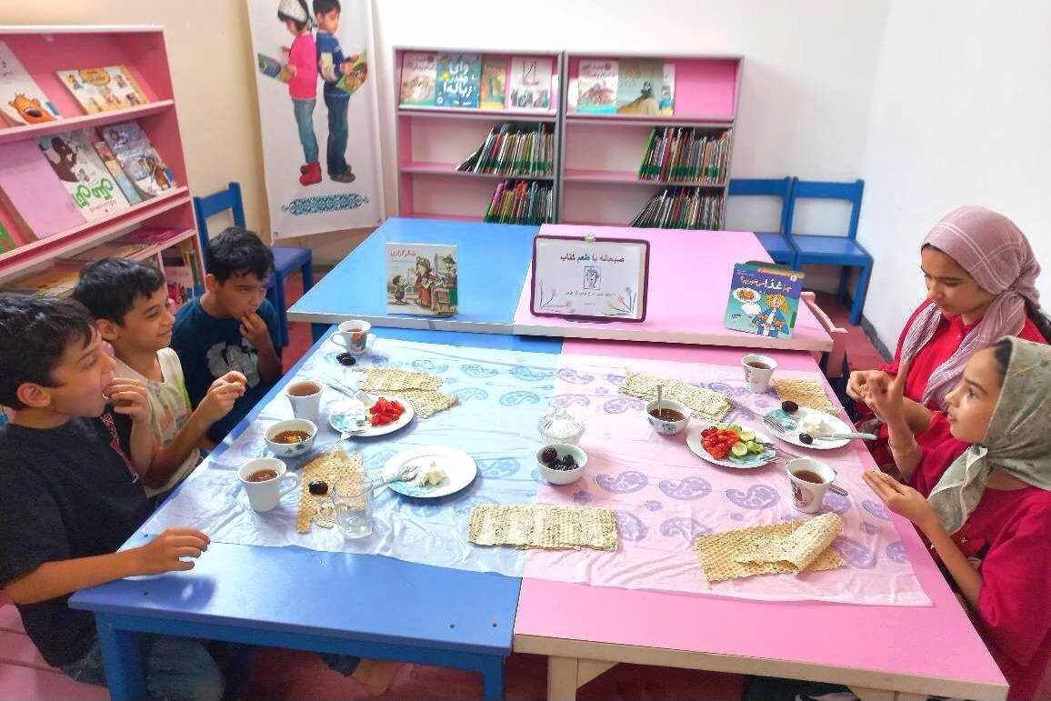 «صبحانه با طعم کتاب» در کتابخانه شهید ایرج کردی برگزار شد