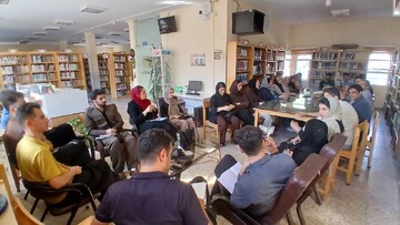 نشست کتابخوانان پاوه