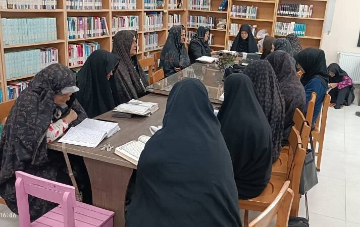 «پیشخوان بینش اشترمل» پاتوقی برای کتاب، خلاقیت و فعالیتهای فرهنگی