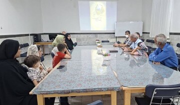 محفل ادبی «رقعه حاجت» در کتابخانه عمومی عطایی بهاباد برگزار شد