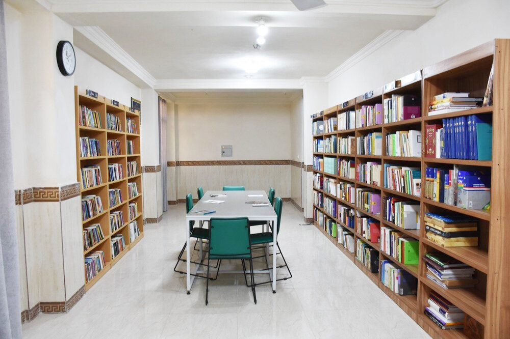 آغاز بهرهبرداری از پروژههای هفته دولت فارس با افتتاح کتابخانه «شیخ ابونجمی» شهرستان خنج