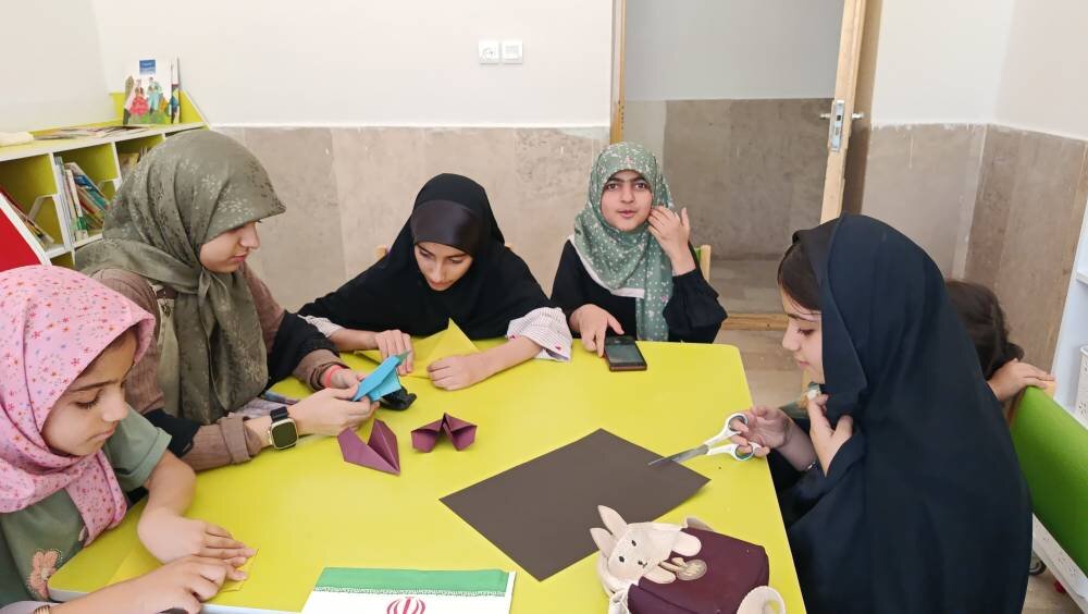 ترویج کتابخوانی تا مهارت‌آموزی کودکان در کتابخانه‌های لرستان