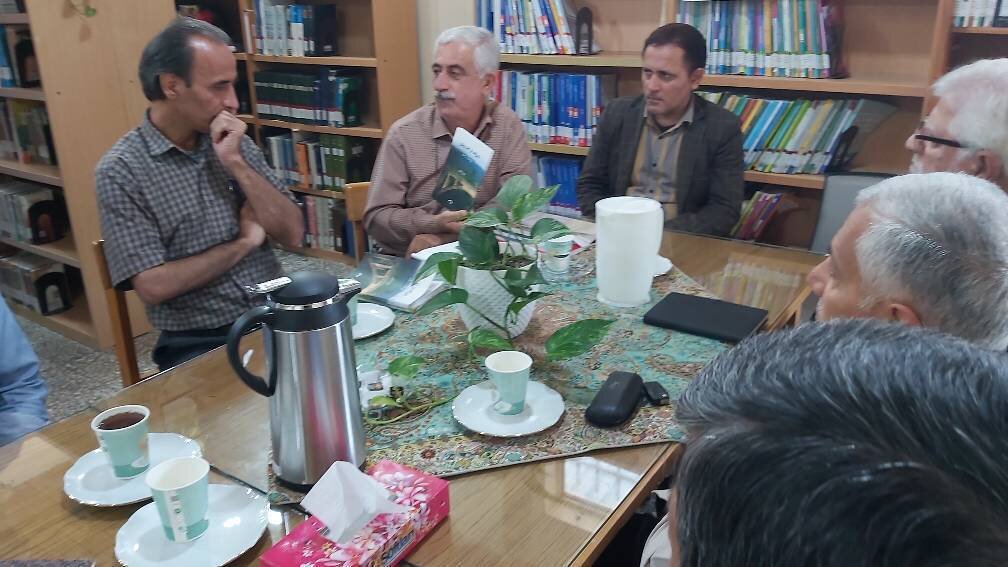 کتاب «شیرگاه در گذر زمان» در سوادکوه شمالی نقد و بررسی شد