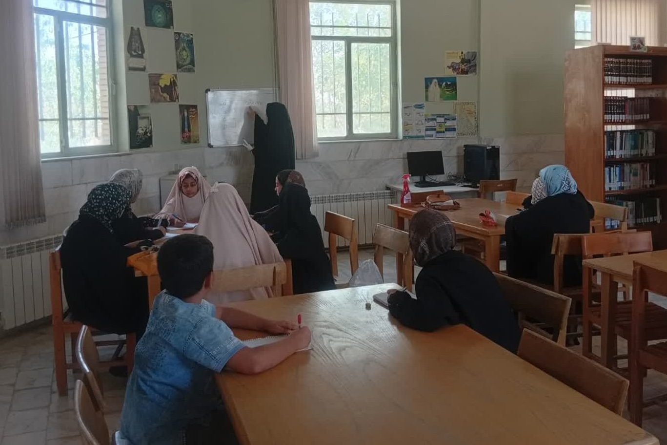 برگزاری برنامه‌های فرهنگی در کتابخانه امام سجاد (ع) روستای ستق ساوه
