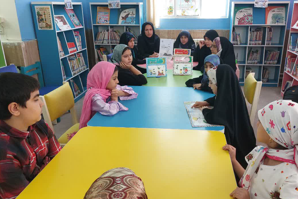 از سلامت روان تا دانایی کودکان در کتابخانه‌های عمومی استان مرکزی