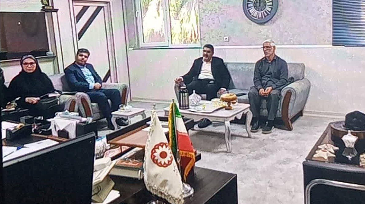 نشست مشترک اداره کتابخانه‌های عمومی، بهزیستی و مجمع بسیجیان آبادان برگزار شد