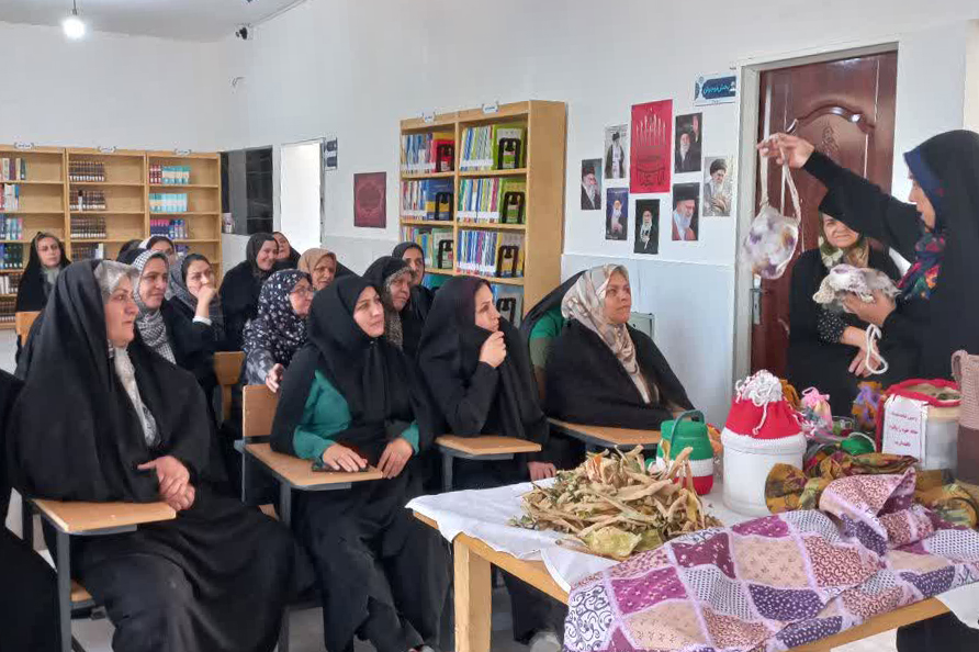 برنامه‌های فرهنگی، آموزشی و مطالعاتی در کتابخانه شهدای روستای علیشار