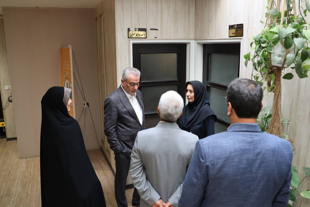 بازدید معاون سیاسی، امنیتی و اجتماعی استانداری قزوین از اداره‌کل کتابخانه‌های عمومی استان