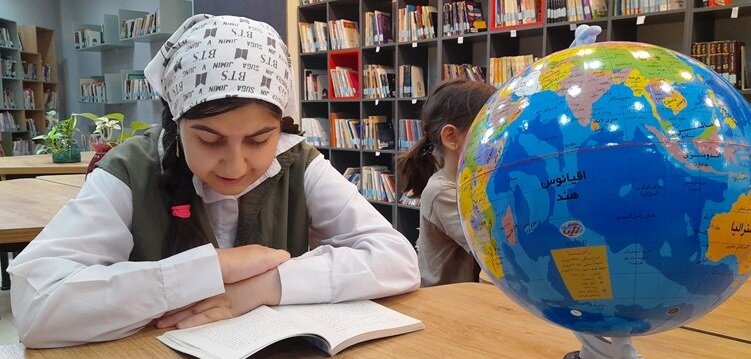 تابستانی برای کشف، یادگیری و خلاقیت نوجوانان در تالار علم و خلاقیت کتابخانه مرکزی ارومیه