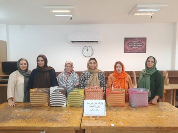 کارگاه آموزشی سبدبافی در قالب طرح کتابستون