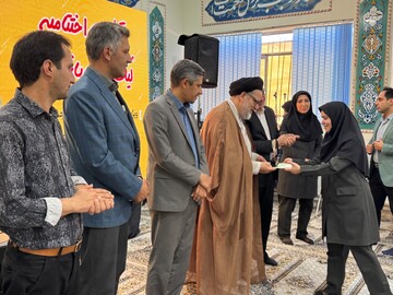 از کتاب تا بازی و نشاط؛ «لیگ کتاب‌بازی» مهمان نصرآباد تفت شد