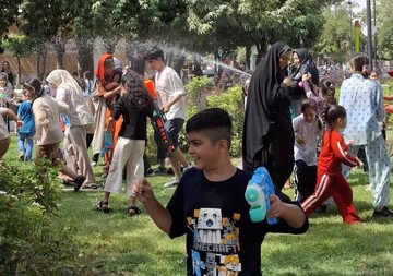 جشن آب در کتابخانه فرهنگیان همدان