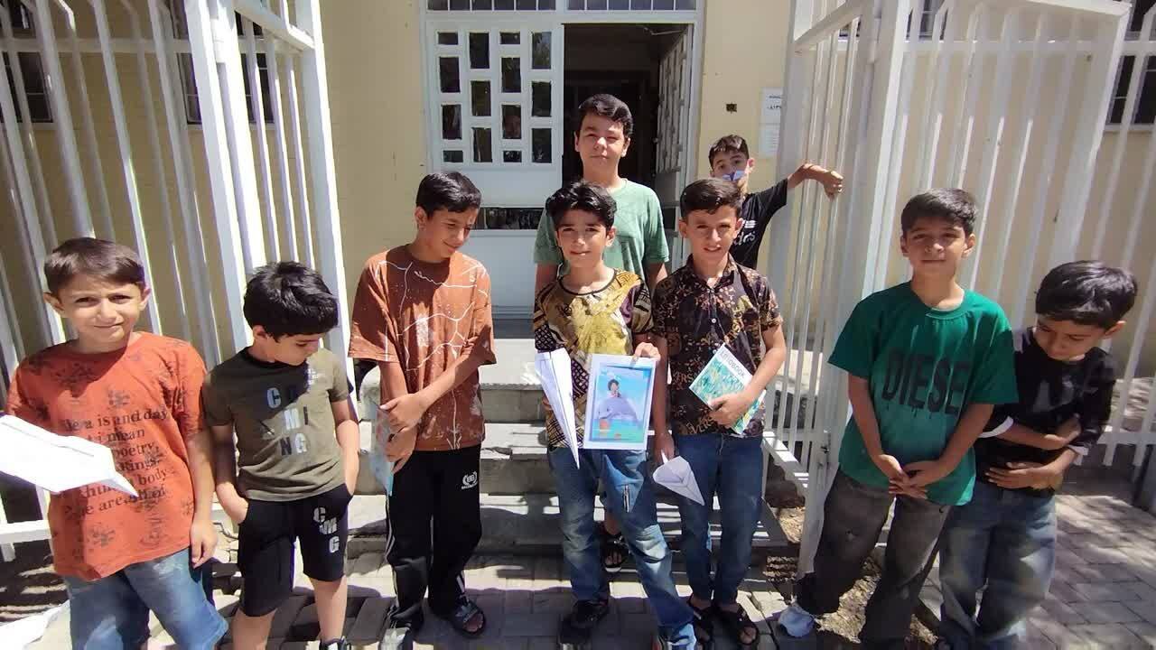 مسابقات دومینو و ساخت موشک کاغذی در کتابخانه حماسه سی مهر