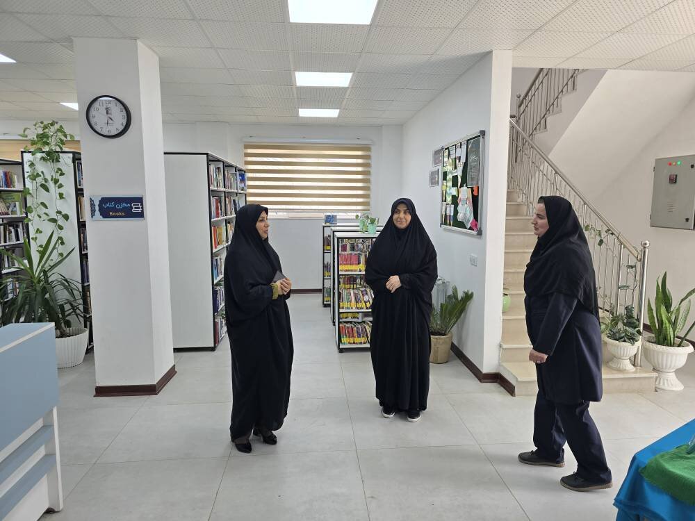 فلاح کردآبادی با خانواده شهید سیدرضا محرومی در بالادزا ساری دیدار کرد
