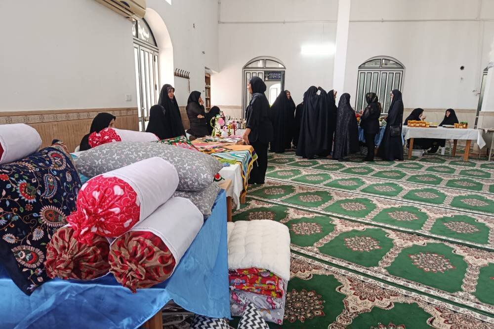 از معرفی کتاب و آموزش اوریگامی تا نمایشگاه کتاب و صنایع‌دستی در مسجد جامع نوکنده