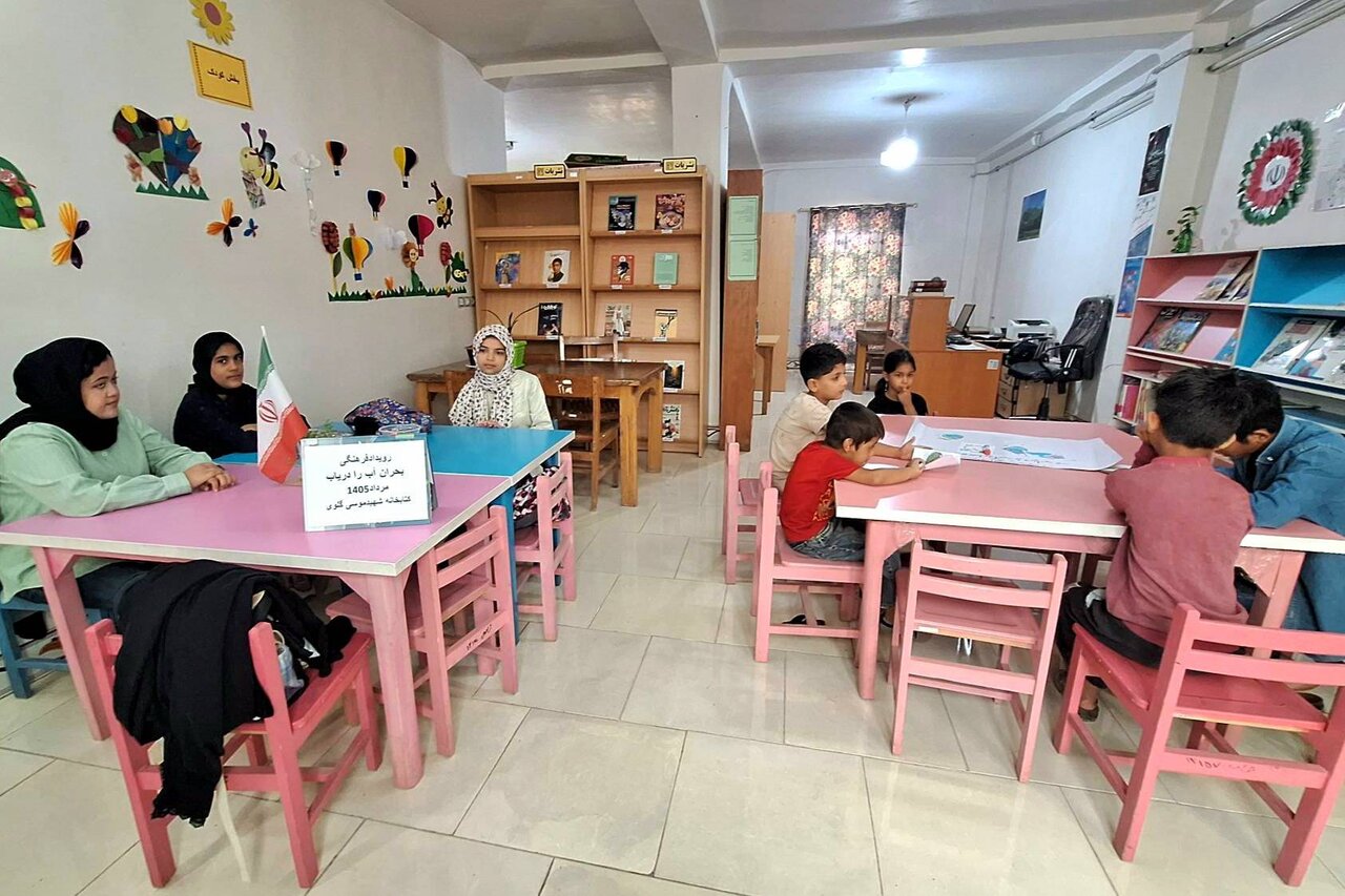 کتابخانه شهید موسی گلوی رامیان نشست‌های تاریخ‌خوانی و بحران آب را برگزار کرد
