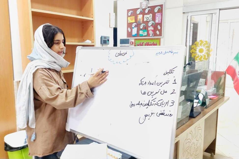 کلاسهای آموزش چرتکه و فن بیان در کتابخانه حکیم جرجانی کلاله برگزار شد