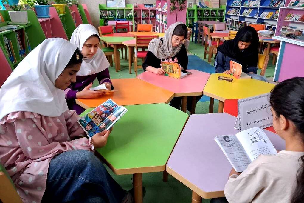 کتابخانه بوستان کتاب کردکوی نشستهای مطالعاتی برگزار کرد