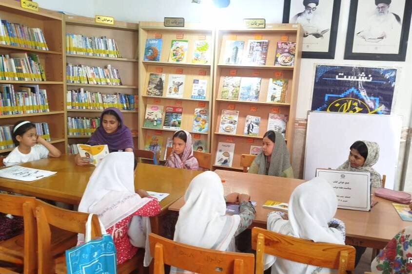 کتابخانه حکمت دهنه برنامه‌های فرهنگی هفته دولت را برگزار کرد