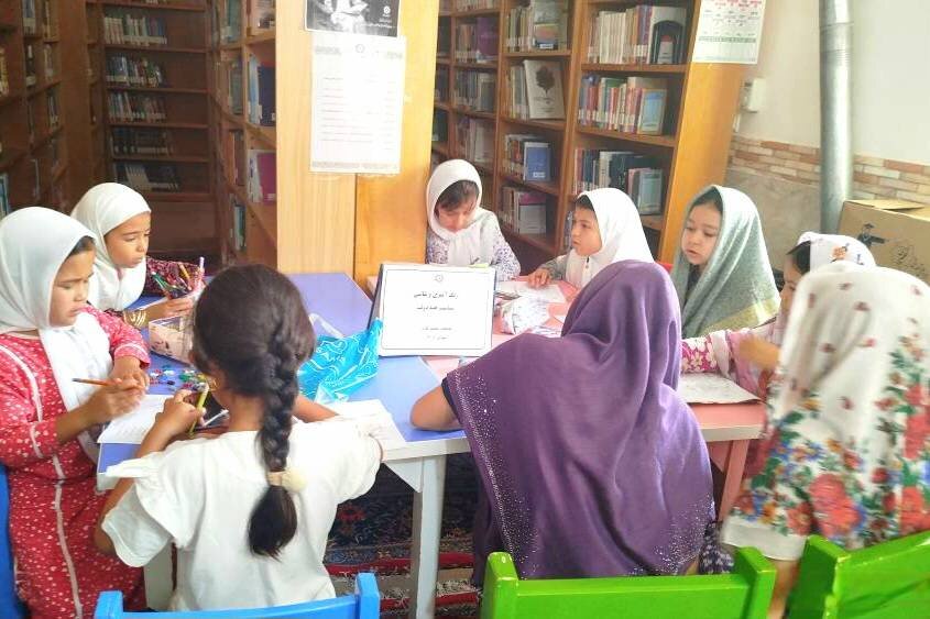 کتابخانه حکمت دهنه برنامه‌های فرهنگی هفته دولت را برگزار کرد