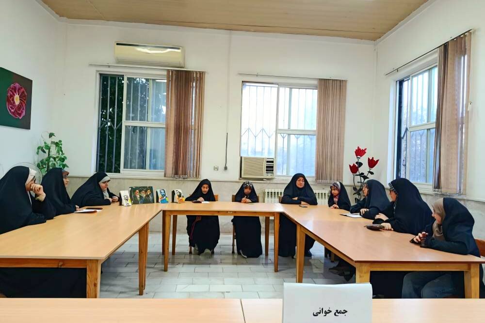 کتابخانه نوکنده با جمع‌خوانی و پاتوق گفت‌وگو، هفته دولت را گرامی داشت