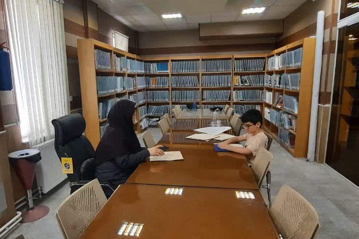 اجرای برنامه‌های فرهنگی آموزشی در کتابخانه سلمان ساوجی ساوه