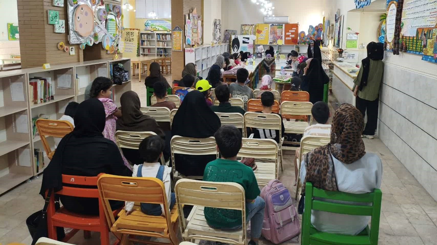 همکاری اداره کتابخانههای عمومی شهرستان ماهشهر و کانون پرورش فکری در مسیر ترویج فرهنگ مطالعه