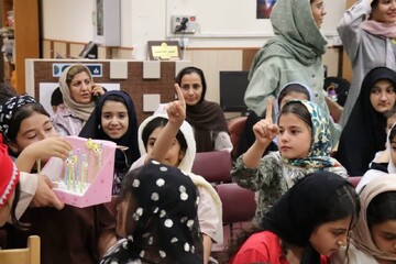 برگزاری ویژه‌برنامه جشن میلاد پیامبر اکرم(ص) و امام جعفر صادق(ع) در کتابخانه عمومی وحدت ابهر