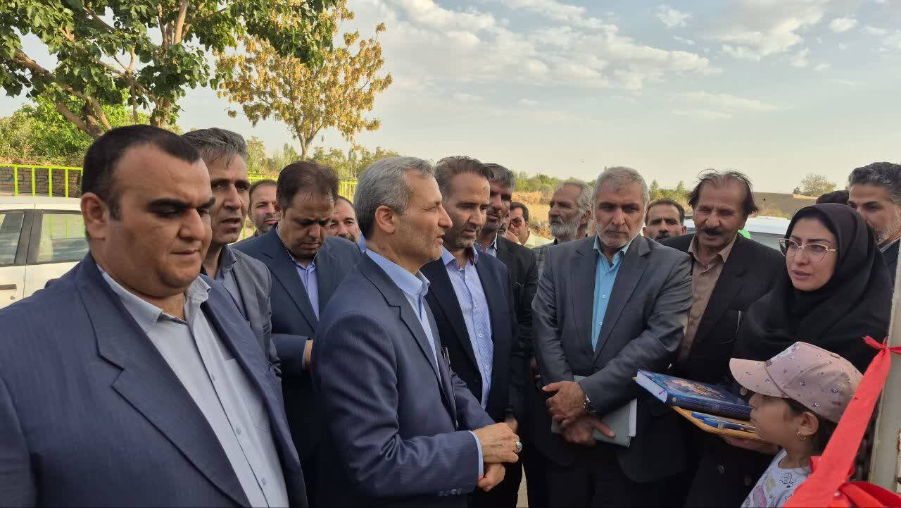گامی سبز در مسیر دانش؛ افتتاح سامانه پنل‌های خورشیدی در کتابخانه عمومی نیکتا قوامی اسفراین