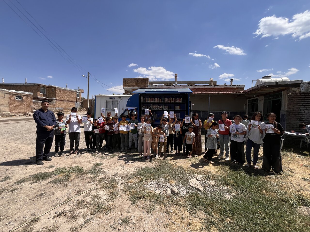 اعزام کاروان کتابخوانی «همخوان» به روستای عشایرنشین «باوان»