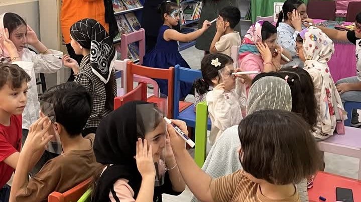 برگزاری جشن میلاد پیامبر (ص) و امام صادق (ع) در کتابخانه آیات شوشتر