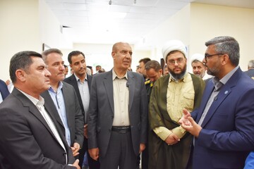 کتابخانه عمومی شهدای هماشهر