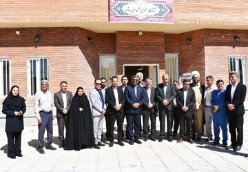 کتابخانه عمومی شهدای هماشهر