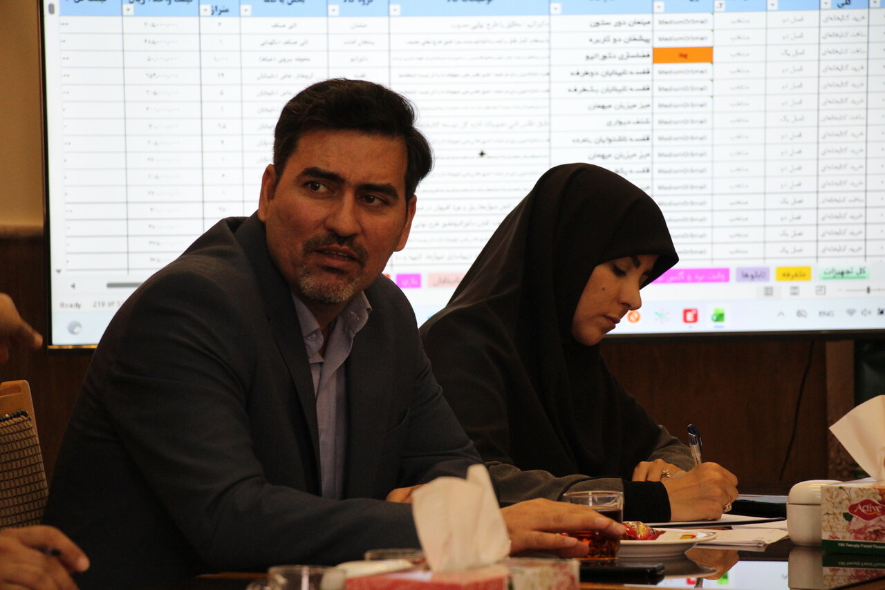 پیگیری تجهیزات و روند تکمیل کتابخانه مرکزی اراک؛ تأکید بر استانداردهای روز و تسریع در بهره‌برداری