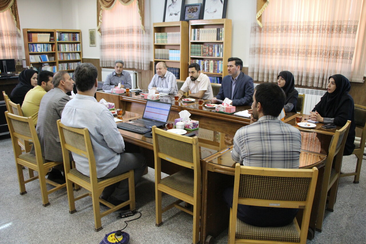 پیگیری تجهیزات و روند تکمیل کتابخانه مرکزی اراک؛ تأکید بر استانداردهای روز و تسریع در بهرهبرداری