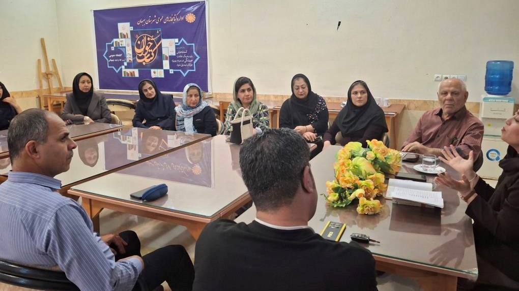 برگزاری نشست مطالعاتی «ستاره درخشان احمد»