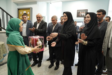 افتتاح کتابخانه طالقان