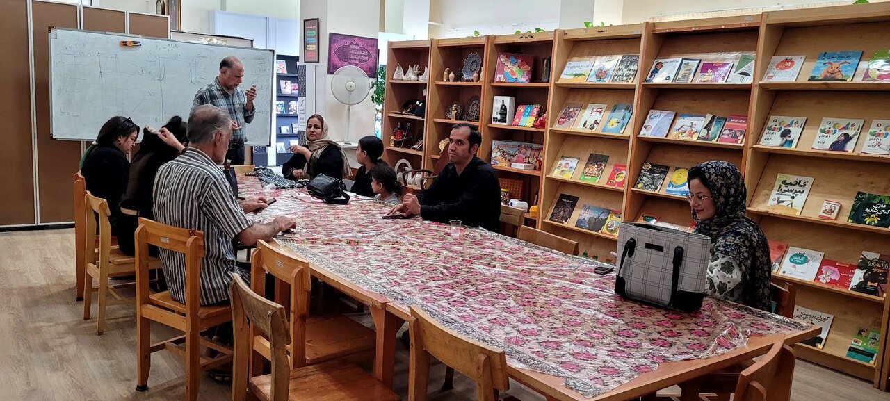 از مثنویخوانی تا مهارتآموزی؛ کتابخانههای کرمانشاه میزبان برنامههای متنوع فرهنگی شدند