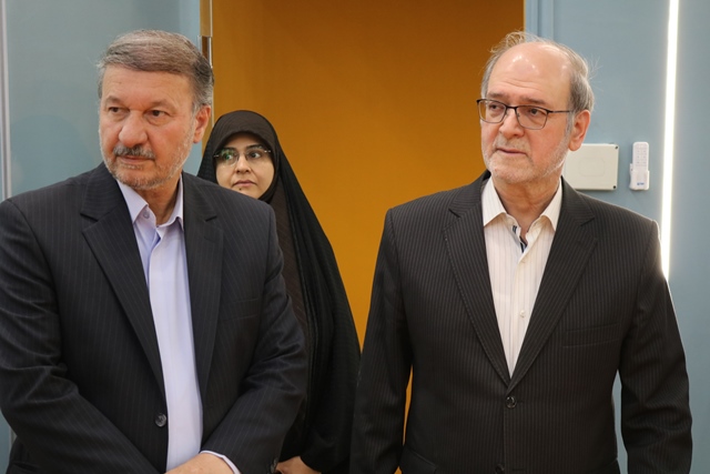 حضور مشاور عالی وزیر فرهنگ و ارشاد اسلامی در کتابخانه مرکزی سمنان؛ تأکید بر توسعه فضاهای نوین کتابخانه‌ای و ارتقای فرهنگ مطالعه