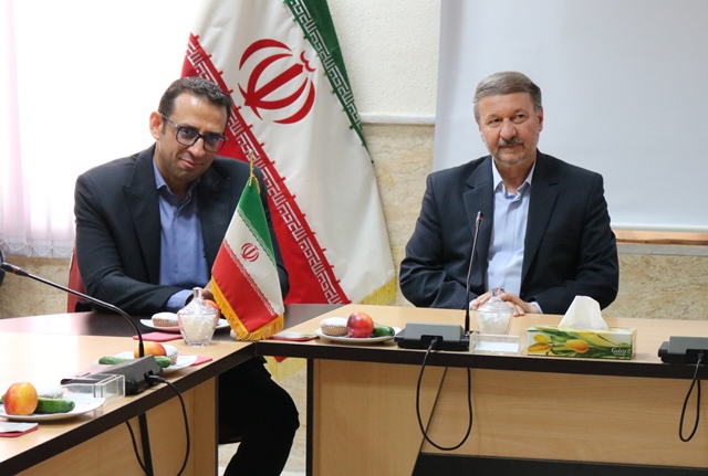 حضور مشاور عالی وزیر فرهنگ و ارشاد اسلامی در کتابخانه مرکزی سمنان؛ تأکید بر توسعه فضاهای نوین کتابخانهای و ارتقای فرهنگ مطالعه