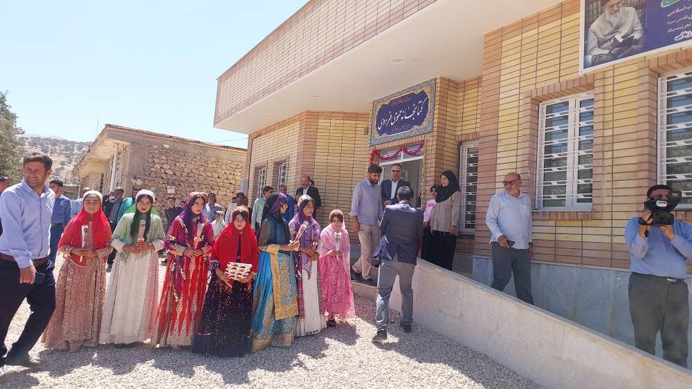 افتتاح کتابخانه عمومی «فردوسی» در روستای بردپهن زیلایی