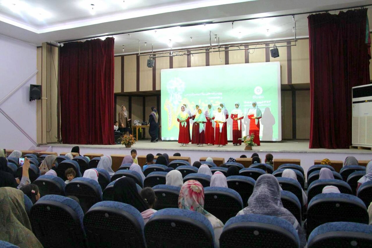 گمیشان، میزبان جشن کتاب و همدلی اقوام شد