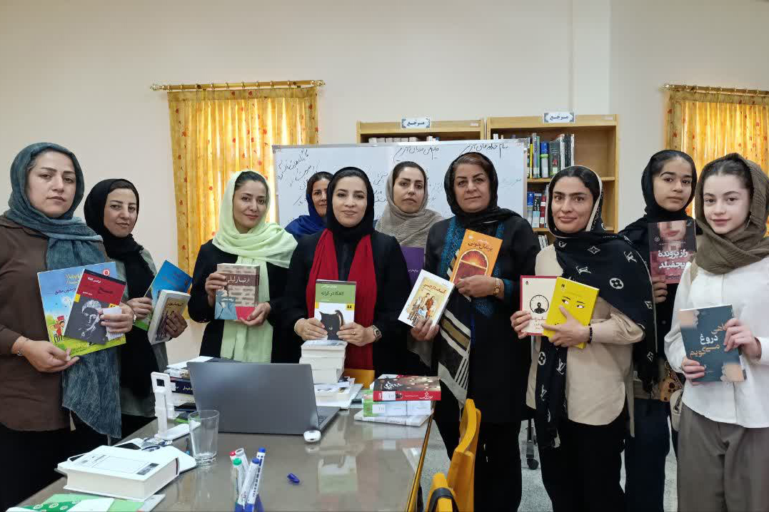 کارگاه آموزشی «تاب‌آوری در کودک و نوجوان» در کتابخانه شهدای شازند