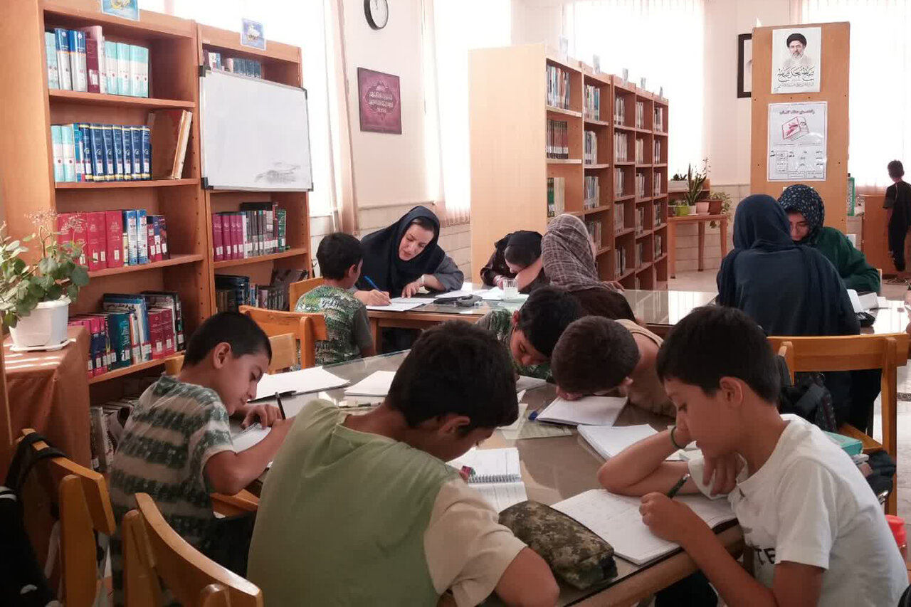 تابستانی از هنر، کتاب و خلاقیت در کتابخانههای عمومی استان مرکزی